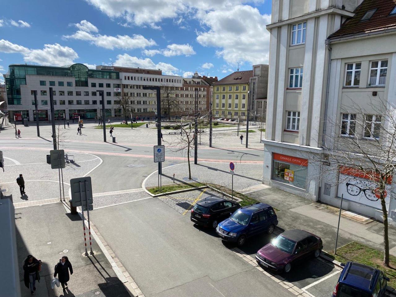 Perla Hradce 202 Apartamento Hradec Králové Exterior foto