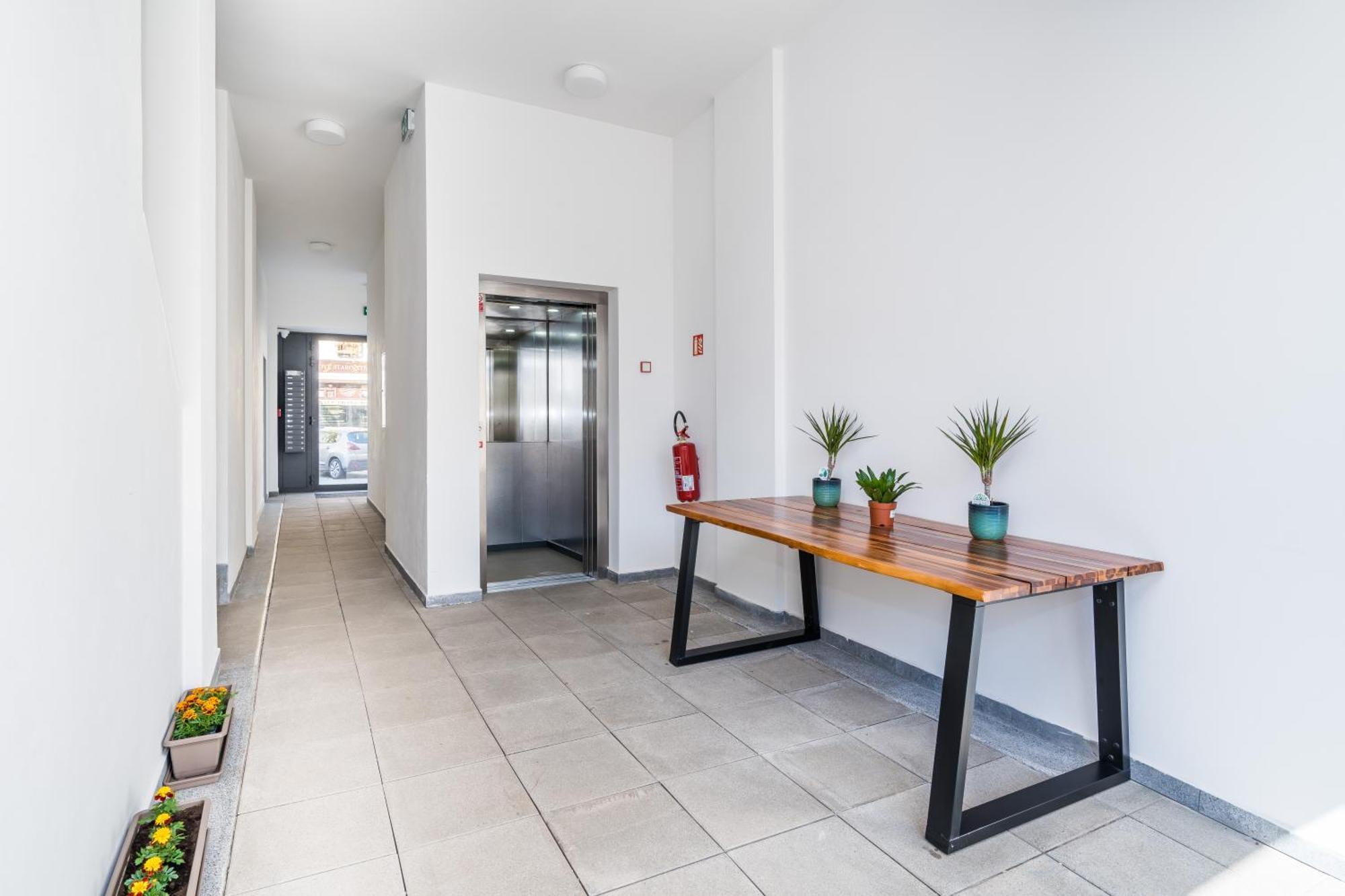 Perla Hradce 202 Apartamento Hradec Králové Exterior foto