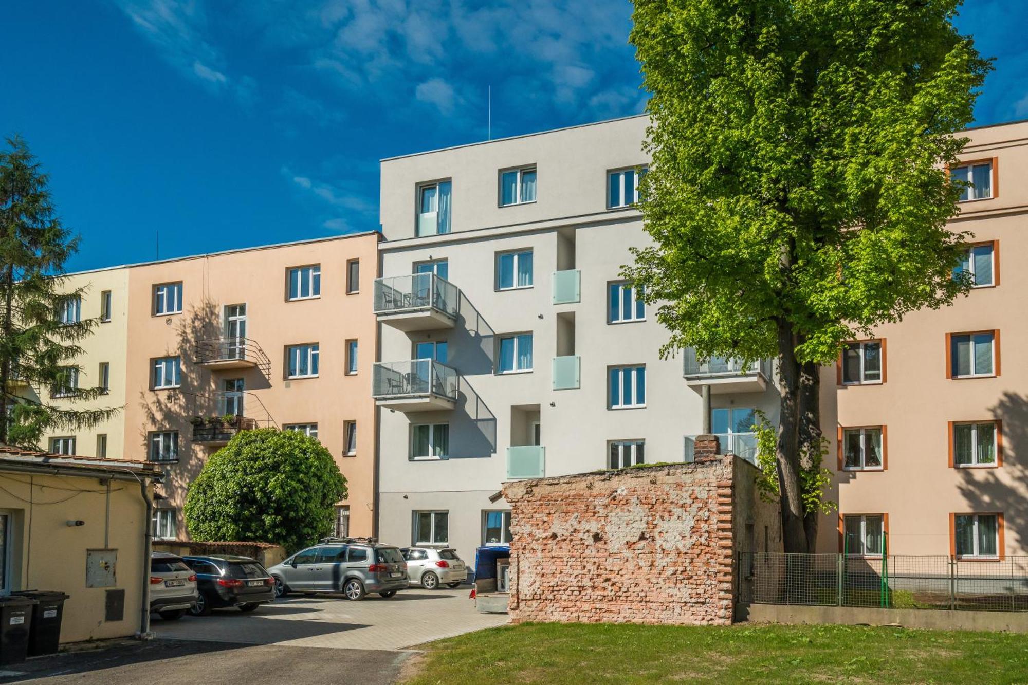 Perla Hradce 202 Apartamento Hradec Králové Exterior foto