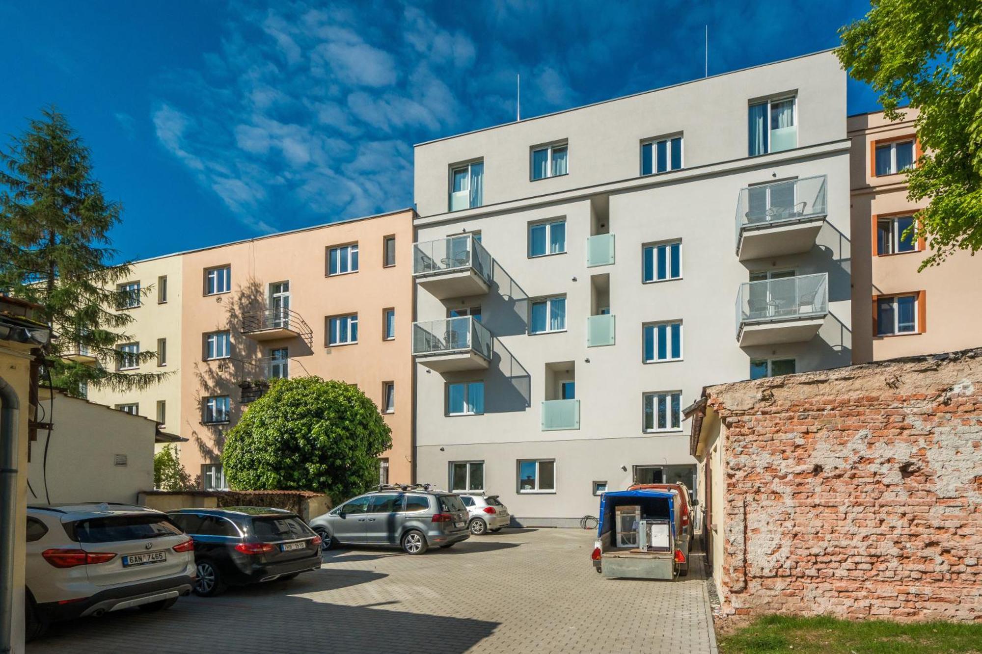 Perla Hradce 202 Apartamento Hradec Králové Exterior foto