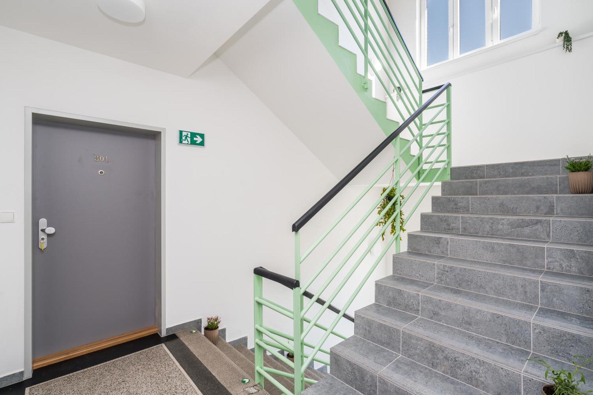 Perla Hradce 202 Apartamento Hradec Králové Exterior foto
